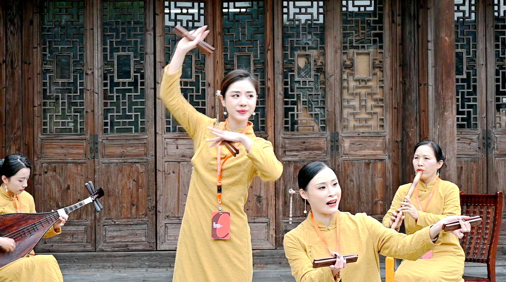 南音表演唱《风打梨》 ▏第九届乌镇戏剧节（中国厦门“欧厝南音泥土计划”代表团）